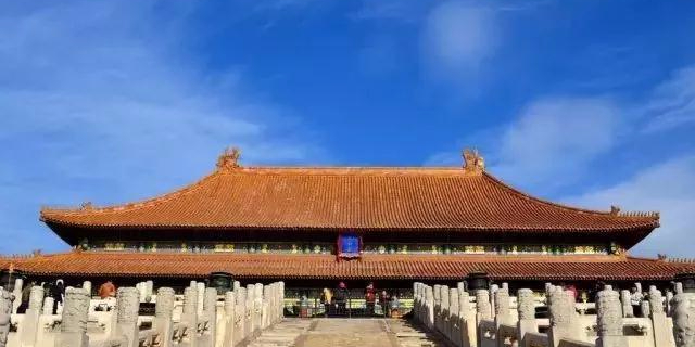 建筑物的“對(duì)稱”之美！